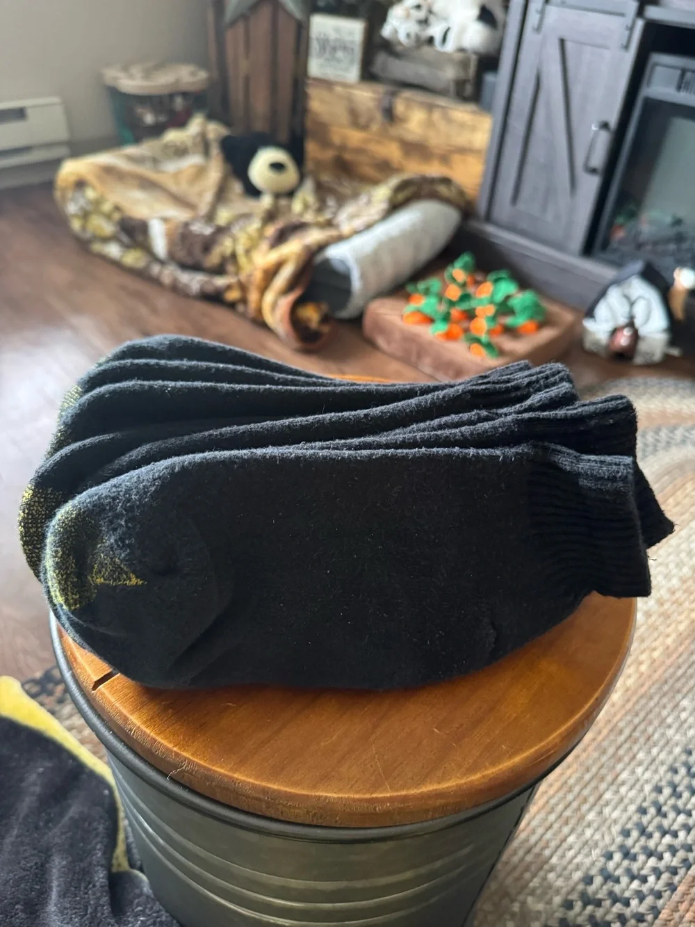 Men’s Gold Toe black quarter socks